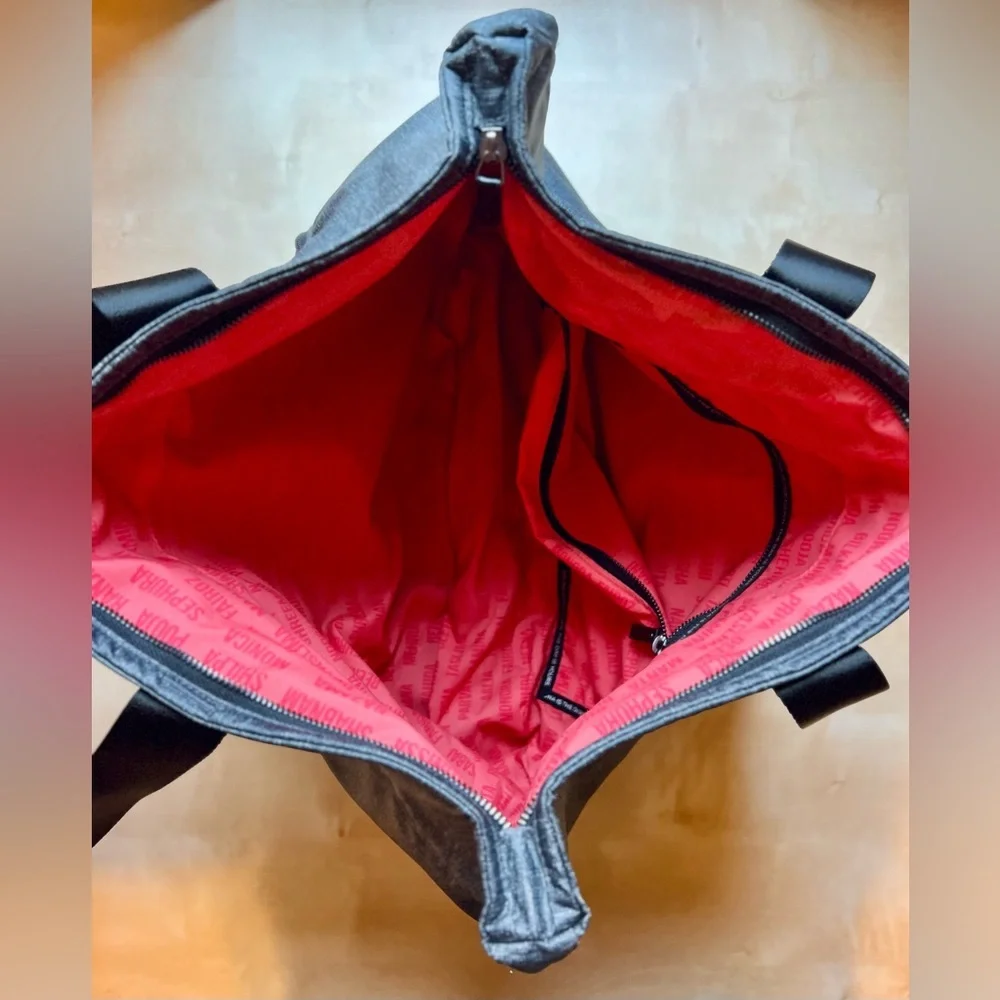 Aruna Aamina Yoga Tote in Charcoal with red lining gym bag beach bag - Picture 7 of 10